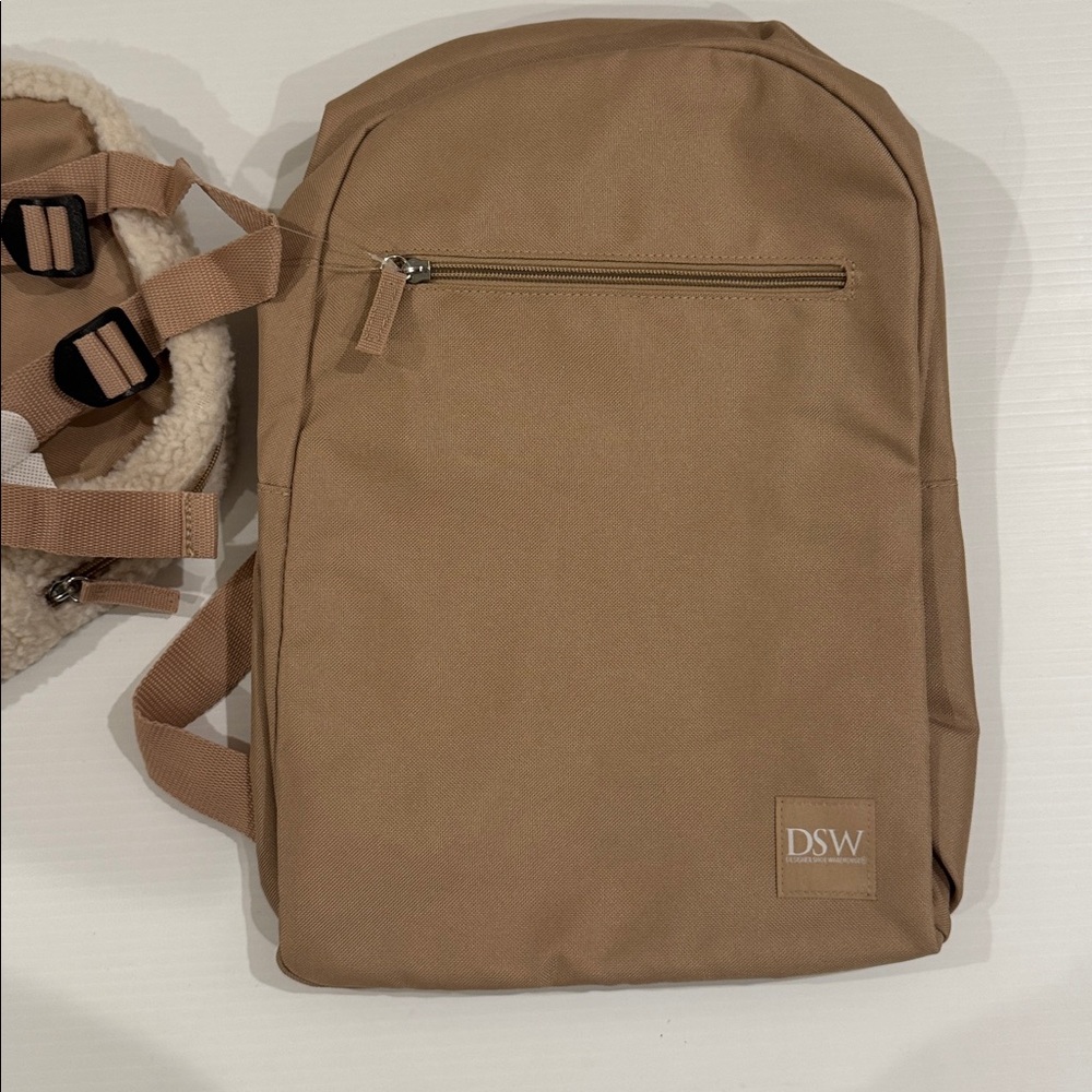 DSW Brown and Cream Backpack NWT - Picture 4 of 6